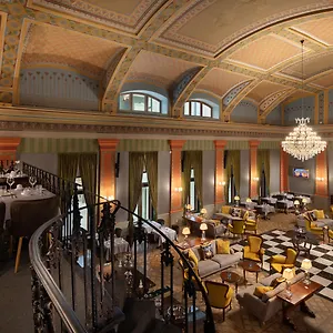 Mystery Budapest, Preferred & Hotel